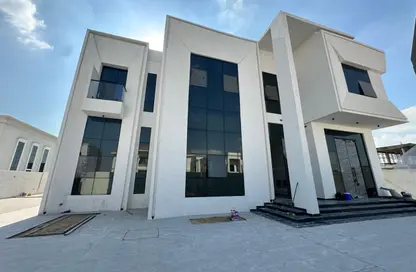 فيلا - 5 غرف نوم - 8 حمامات للبيع في حوشي - البادي - الشارقة