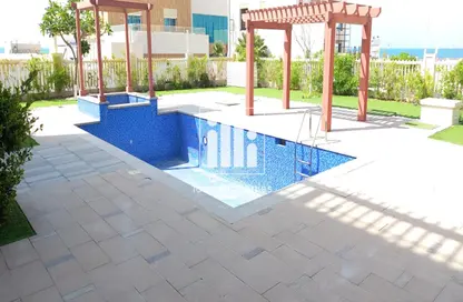 Villa - 6 Bedrooms - 7+ Bathrooms for rent in Corniche Road - Abu Dhabi