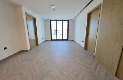 شقة - غرفة نوم - 2 حمامات للايجار في سكن الف نون - قرية الجميرا سركل - دبي