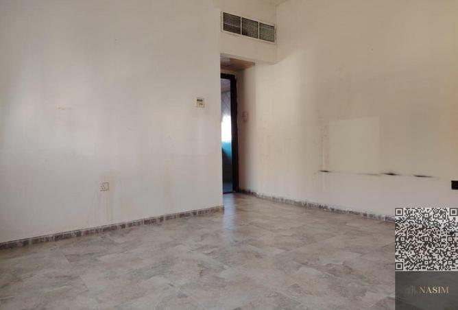 16012001 - Property Image 3