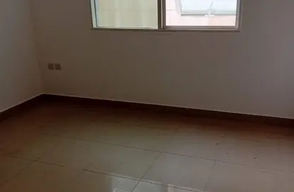 شقة - غرفة نوم - 1 حمام للايجار في شارع التعاون الجديد - التعاون - الشارقة
