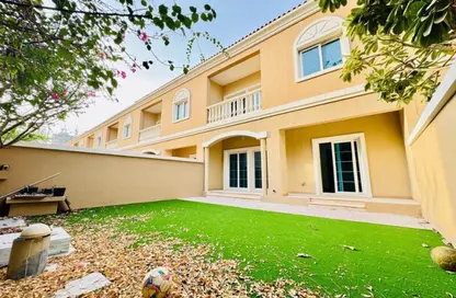 Townhouse - 2 Bedrooms - 4 Bathrooms for rent in Nakheel Townhouses - Jumeirah Village Circle - Dubai