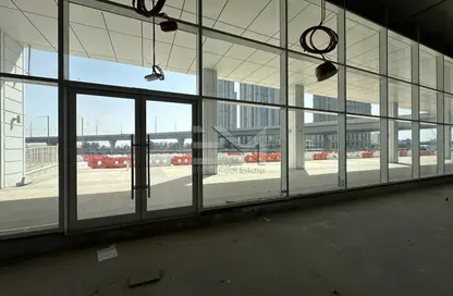 Retail - Studio for rent in The Court Tower - Business Bay - Dubai