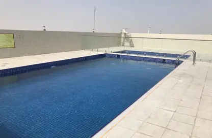 صورة لـ حوض سباحة شقة - 2 غرف نوم - 2 حمامات للايجار في آيه جي ٠٣ - دبي الجنوب (مركز دبي العالمي) - دبي ، صورة رقم 1