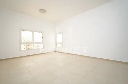 Apartment - 1 Bedroom - 1 Bathroom for rent in Al Thamam - Remraam - Dubai Land - Dubai