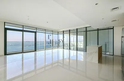 Apartment - 3 Bedrooms - 4 Bathrooms for sale in Beach Vista Tower 1 - Beach Vista - EMAAR Beachfront - Dubai Harbour - Dubai