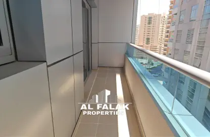 شقة - غرفة نوم - 2 حمامات للايجار في شارع التعاون - التعاون - الشارقة