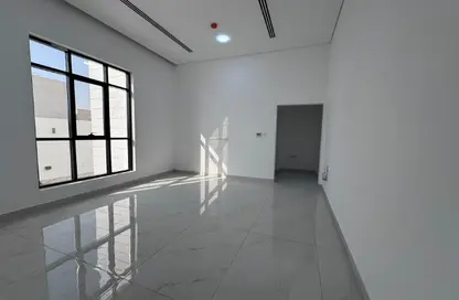 شقة - غرفة نوم - 1 حمام للايجار في مدينة الرياض - أبوظبي
