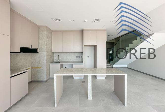 14203593 - Property Image 3