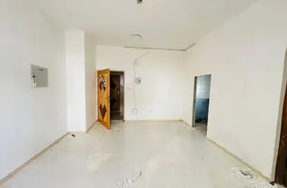 Apartment - Studio - 1 Bathroom for rent in Fire Station Road - Muwaileh - Sharjah Apartment - Studio - 1 Bathroom for rent in Fire Station Road - Muwaileh - Sharjah