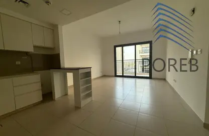 Apartment - 1 Bedroom - 1 Bathroom for rent in Hayat Boulevard-1A - Hayat Boulevard - Town Square - Dubai