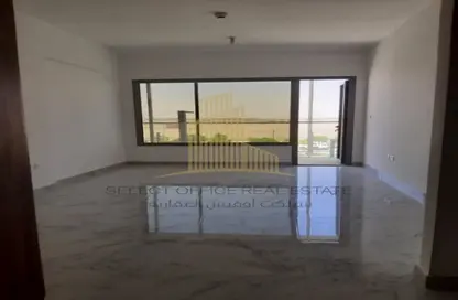 Empty Room image for: Apartment - 1 Bathroom for sale in Oasis 1 - Oasis Residences - Masdar City - Abu Dhabi, Image 1