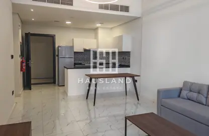 Apartment - 2 Bedrooms - 2 Bathrooms for rent in The Gate - Masdar City - Abu Dhabi
