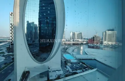 مكتب - استوديو للايجار في B2B  برج - الخليج التجاري - دبي