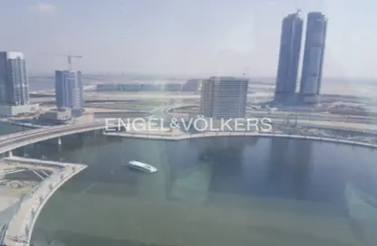 صورة لـ منظر مائي. مكتب - استوديو للايجار في B2B  برج - الخليج التجاري - دبي ، صورة رقم 1