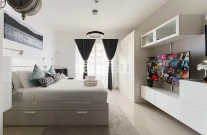 صورة لـ غرفة- غرفة النوم شقة - 1 حمام للايجار في برج  ب - ليك سايد ريزيدنس - مدينة دبي للإنتاج (اي ام بي زد) - دبي ، صورة رقم 1