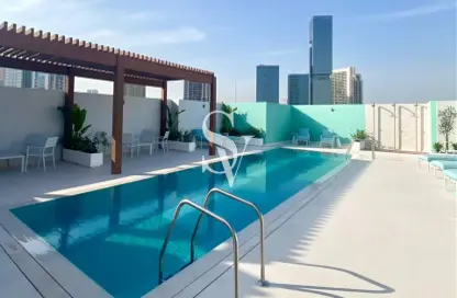 Pool image for: Apartment - 1 Bathroom for rent in Luma21 - Jumeirah Village Circle - Dubai, Image 1