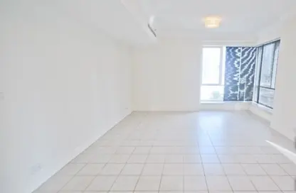 Apartment - 3 Bedrooms - 3 Bathrooms for rent in Al Yass Tower - Emaar 6 Towers - Dubai Marina - Dubai