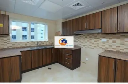 Apartment - 2 Bedrooms - 3 Bathrooms for rent in Defense Road - Abu Dhabi