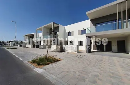 Townhouse - 3 Bedrooms - 5 Bathrooms for sale in The Cedars - Yas Acres - Yas Island - Abu Dhabi