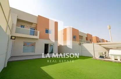 Villa - 3 Bedrooms - 5 Bathrooms for sale in Manazel Al Reef 2 - Al Samha - Abu Dhabi