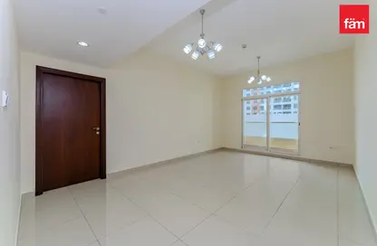 شقة - غرفة نوم - 2 حمامات للبيع في اطلاله ريزيدينس - مجمع دبي ريزيدنس - دبي