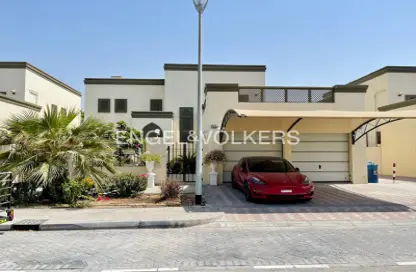 Villa - 3 Bedrooms - 4 Bathrooms for rent in Regional - Jumeirah Park - Dubai
