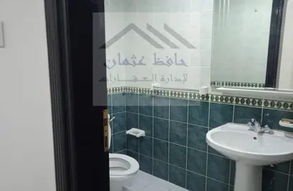 شقة - 3 غرف نوم - 4 حمامات للايجار في شارع الفلاح - وسط المدينة - أبوظبي