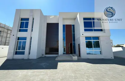 Villa - 5 Bedrooms - 6 Bathrooms for rent in Al Barsha South 1 - Al Barsha South - Al Barsha - Dubai