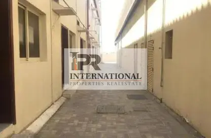سكن عمال - استوديو - 8 حمامات للايجار في الجرف الصناعية - عجمان