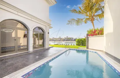 Villa - 5 Bedrooms - 6 Bathrooms for rent in Garden Homes Frond B - Garden Homes - Palm Jumeirah - Dubai