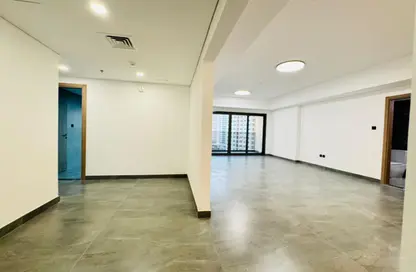 Apartment - 2 Bedrooms - 4 Bathrooms for rent in Riviera Tower - Al Majaz 3 - Al Majaz - Sharjah