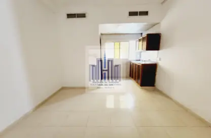 Apartment - Studio - 1 Bathroom for rent in Fire Station Road - Muwaileh - Sharjah