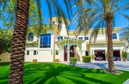 Villa - 5 Bedrooms - 6 Bathrooms for rent in Signature Villas Frond B - Signature Villas - Palm Jumeirah - Dubai