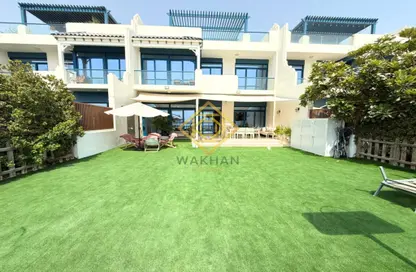 Villa - 5 Bedrooms - 6 Bathrooms for rent in Palma Residences - Palm Jumeirah - Dubai