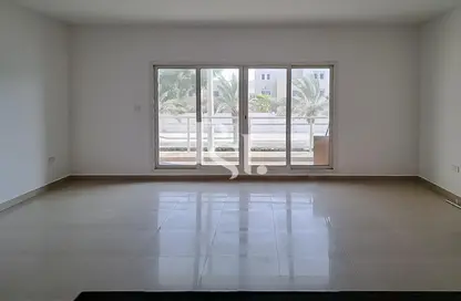 Apartment - 2 Bedrooms - 2 Bathrooms for sale in Tower 28 - Al Reef Downtown - Al Reef - Abu Dhabi