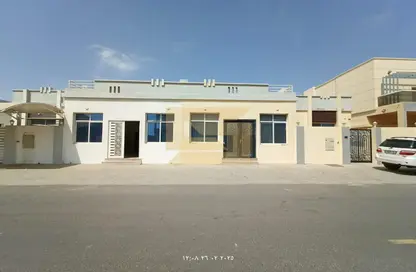 فيلا - 3 غرف نوم - 4 حمامات للبيع في الزاهية جاردنز - الزاهية - عجمان