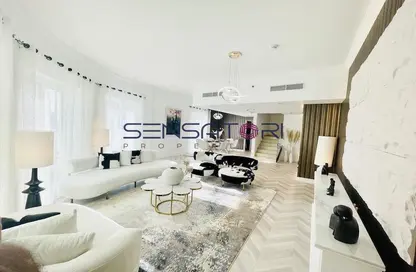 Apartment - 2 Bedrooms - 3 Bathrooms for rent in Plaza Residences 2 - Plaza Residences - Jumeirah Village Circle - Dubai