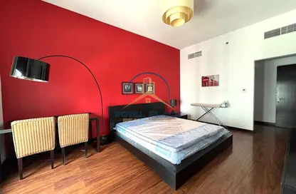 Apartment - 1 Bedroom - 2 Bathrooms for rent in Green Lakes Towers - JLT Cluster S - Jumeirah Lake Towers - Dubai