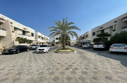 Outdoor Building image for: Villa - 4 Bedrooms - 5 Bathrooms for rent in Khalifa City A - Khalifa City - Abu Dhabi, Image 1