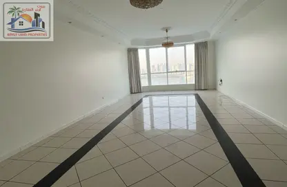 Apartment - 3 Bedrooms - 3 Bathrooms for rent in Al Majaz 2 - Al Majaz - Sharjah