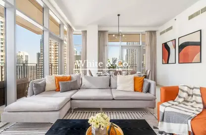 Apartment - 2 Bedrooms - 3 Bathrooms for rent in Boulevard Crescent 2 - BLVD Crescent - Downtown Dubai - Dubai