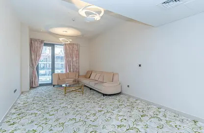 Apartment - 1 Bedroom - 2 Bathrooms for rent in Bahwan Tower Downtown - Downtown Dubai - Dubai