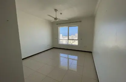 شقة - غرفة نوم - 2 حمامات للايجار في المحطة - القاسمية - الشارقة