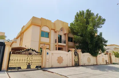 Villa - 5 Bedrooms - 6 Bathrooms for rent in Mohamed Bin Zayed Centre - Mohamed Bin Zayed City - Abu Dhabi