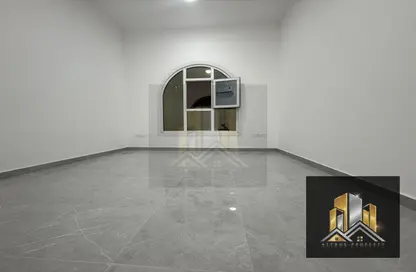Apartment - Studio - 1 Bathroom for rent in Shakhbout City - Abu Dhabi