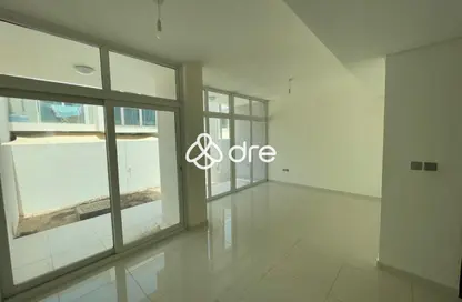 تاون هاوس - 3 غرف نوم - 4 حمامات للبيع في فلل اكنان - فيكتوريا - داماك هيلز 2 - دبي