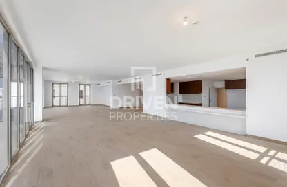 Penthouse - 5 Bedrooms - 7+ Bathrooms for rent in La Rive - La Mer - Jumeirah - Dubai