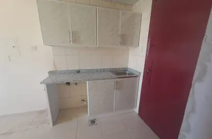 Apartment - Studio - 1 Bathroom for rent in Muwailih Building - Muwaileh - Sharjah