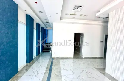 Shop - Studio - 1 Bathroom for rent in Saba 3 - JLT Cluster Q - Jumeirah Lake Towers - Dubai